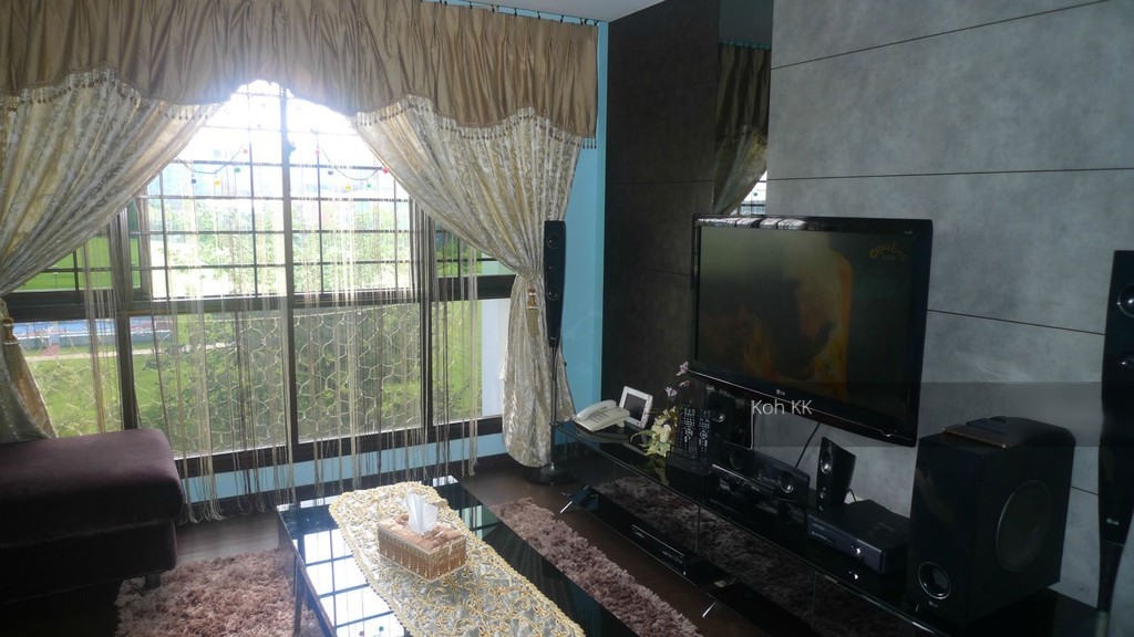 Jurong West Street 24 thumbnail photo